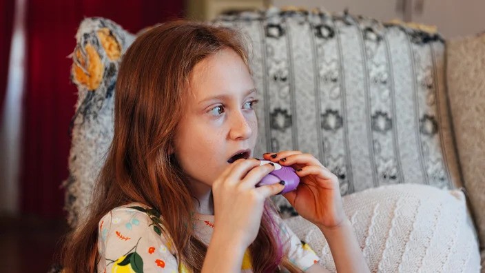 Managing Asthma Symptoms Effectively With Purple Inhaler
